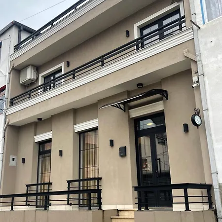 Ora Bed and Breakfast 3*