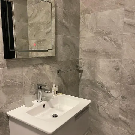 Ora 4*