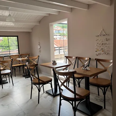 Ora فندق مبيت وإفطار 3*