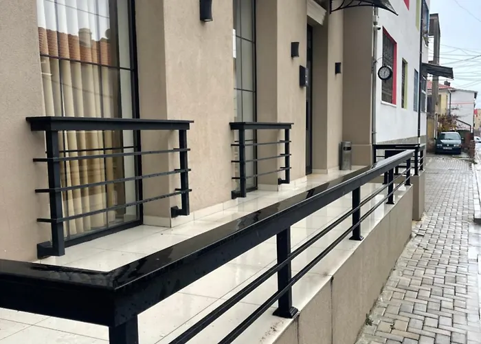 Ora Oda ve Kahvaltı 4*