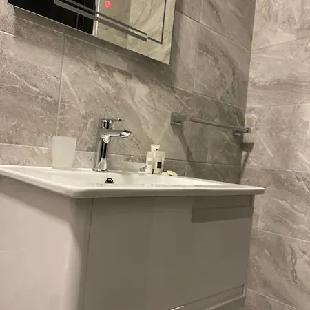 Ora Bed and breakfast 3*