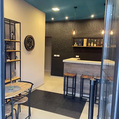 Ora Bed & Breakfast