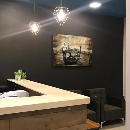 Ora 3* 포그라데츠